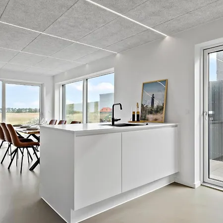 Feriehus Lovely In With Kitchen *