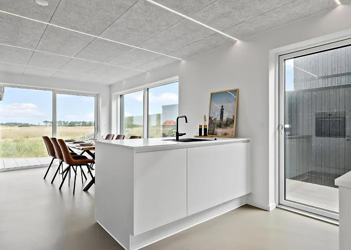 Hébergement de vacances Lovely In With Kitchen *